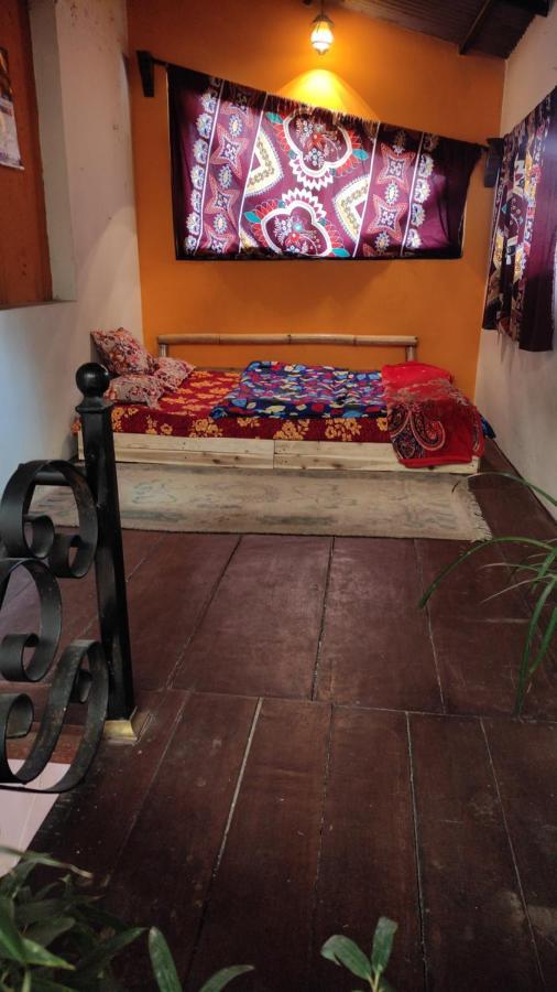 Laughing Buddha Guest House & Villa 카트만두 외부 사진
